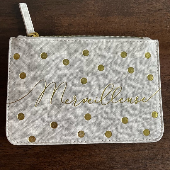 Merveilleuse Makeup Case 5x8 NWOT & Never Used. - Picture 1 of 3